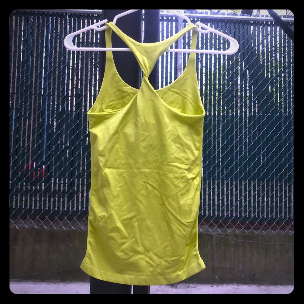 Bebe tank size m/l NWT lime green yellow